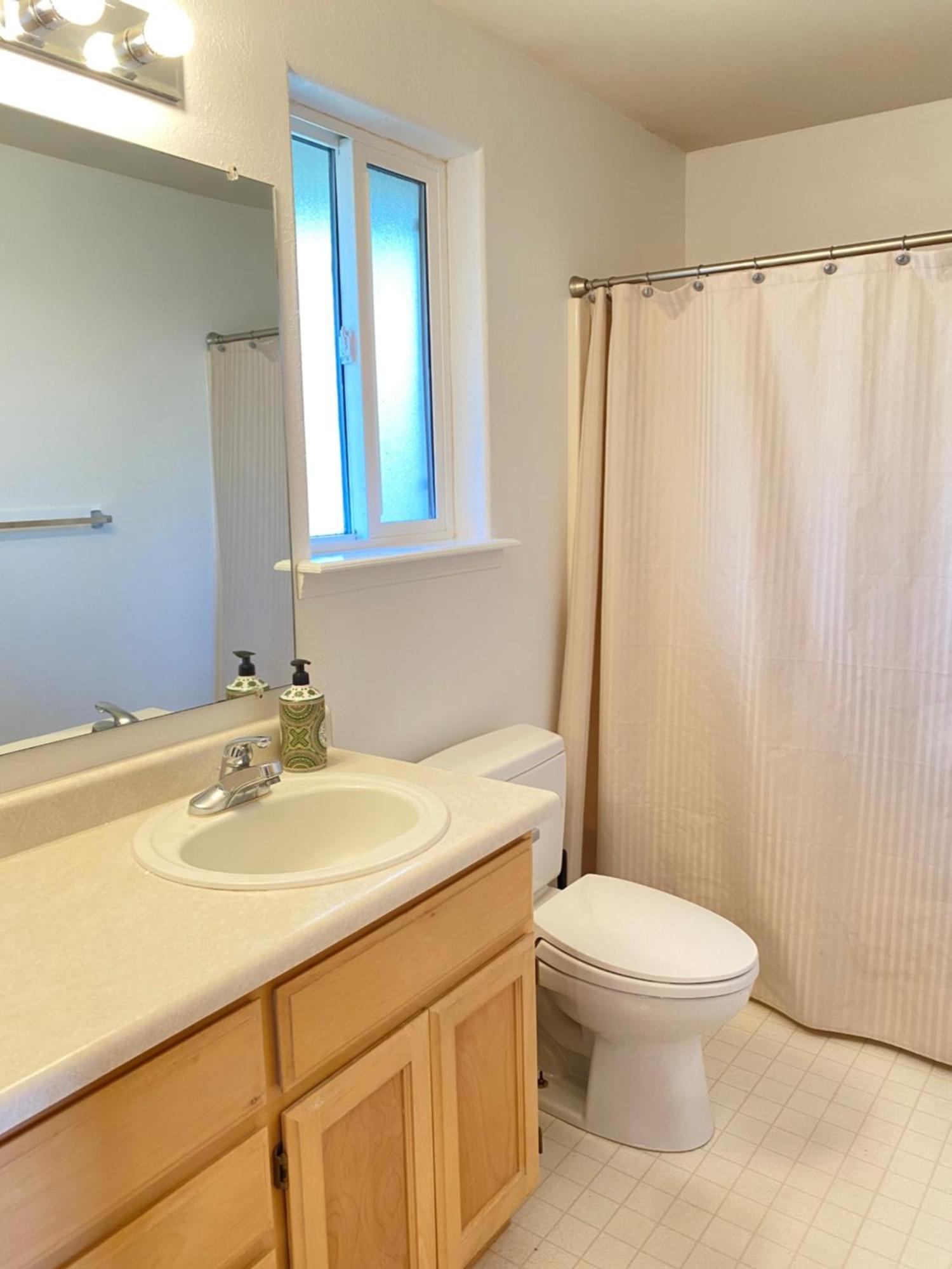 Hot Tub! King Bed-Firepitt-Near Airport& Freeway Medford Exterior foto